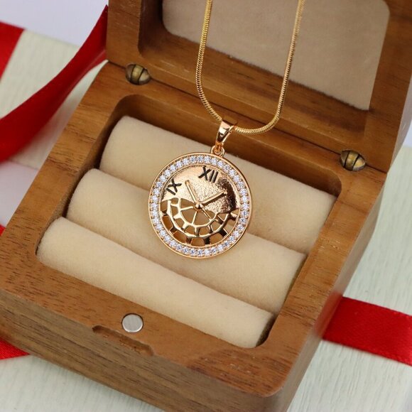 "Rose Gold Clock Face Pendant with Roman Numerals and Iced Border, XPPT1406 - Picture 9 of 12